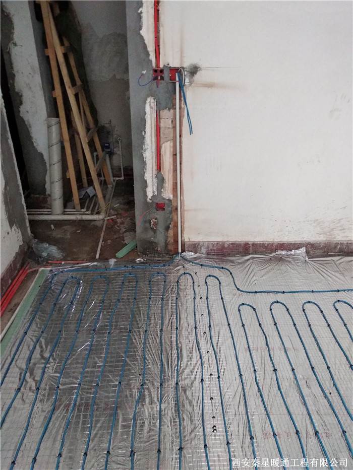 智能电地暖发热电缆铺设