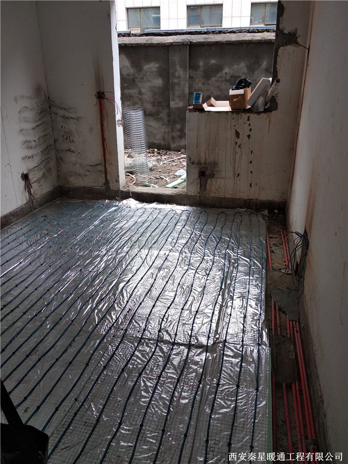 民宿卧室智能电地暖安装