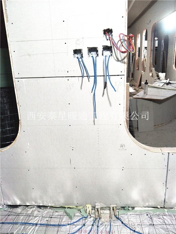 智能电地暖预留温控器位置