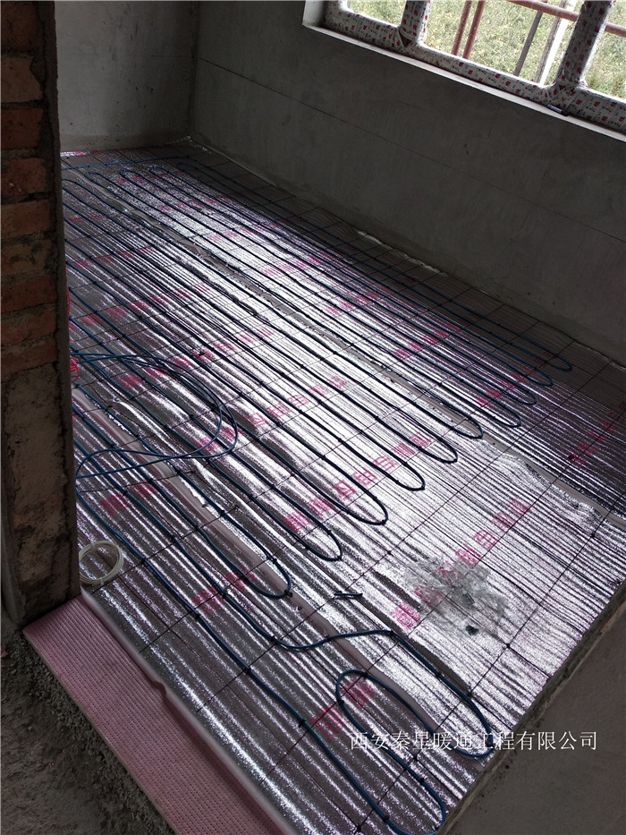 发热电缆电地暖安装