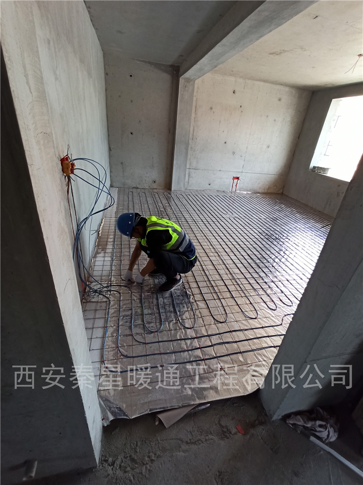 自建房电地暖安装