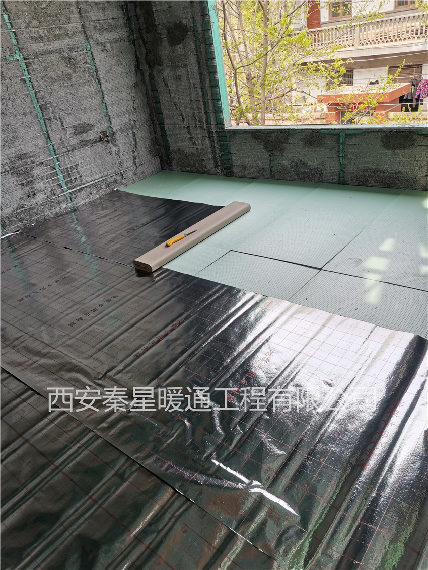 家用电地暖安装